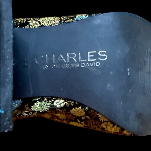 Charles David Black Floral Ankle Boots - Picture 6 of 7